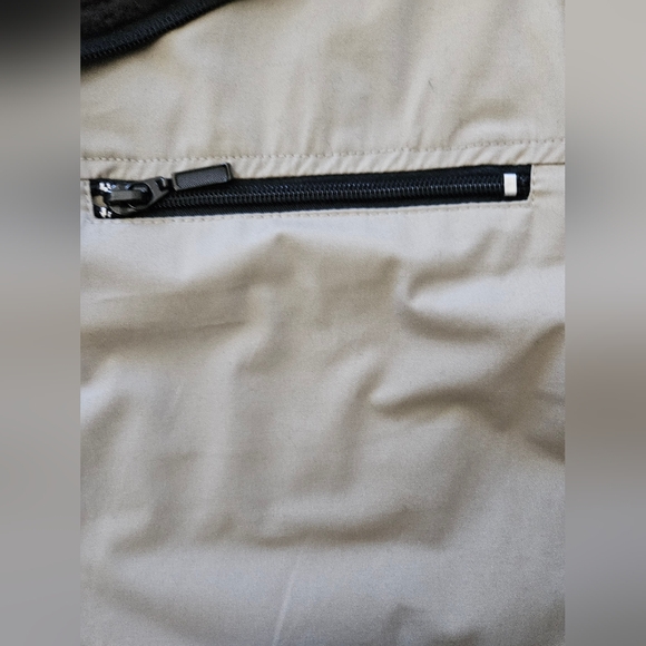 NWOT - Colorado Trading & Clothing Co. Tan Vest - Size M - Picture 3 of 7